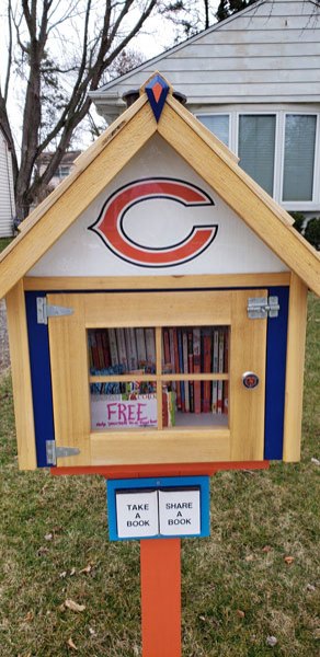 3-20-2020-Little-Free-Library-with-snacks-407-N-Forest-Ave-MP